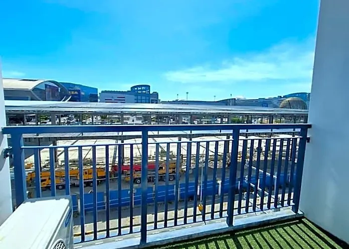 Отель King Of Kings At Sea Residences Манила