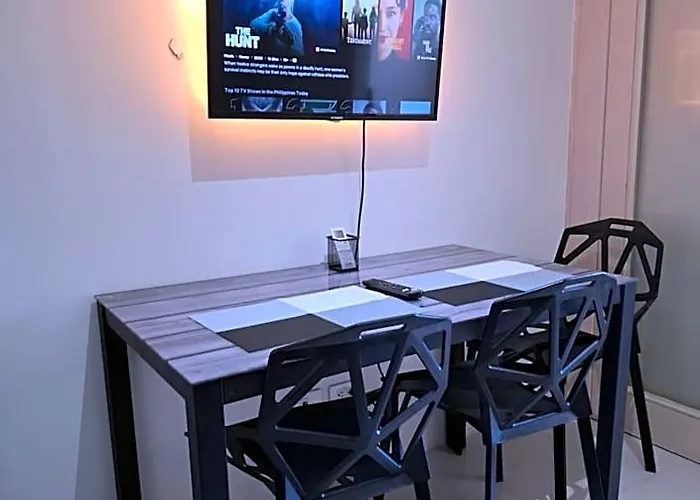 King Of Kings At Sea Residences Отель Манила