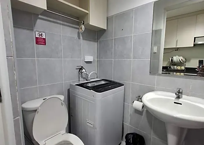 Отель King Of Kings At Sea Residences